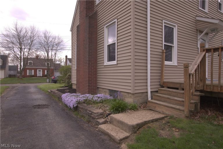 246 Oakley Avenue, Boardman, OH - Photo 4