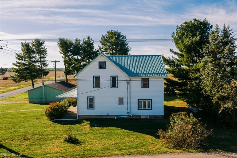 15 Glecoe Road, Dellroy, OH - Photo 3