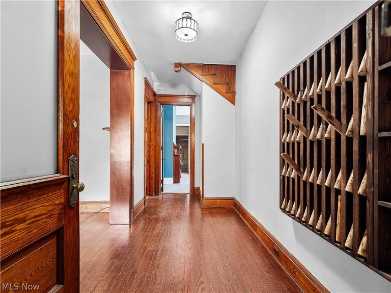 6110 Clinton Avenue, Cleveland, OH - Photo 6