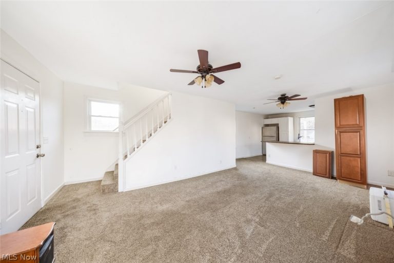 615 Spruce Avenue, Ravenna, OH - Photo 8
