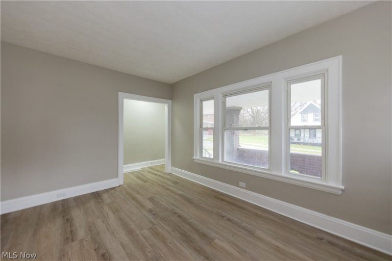 9711 Aetna Road, Cleveland, OH - Photo 6