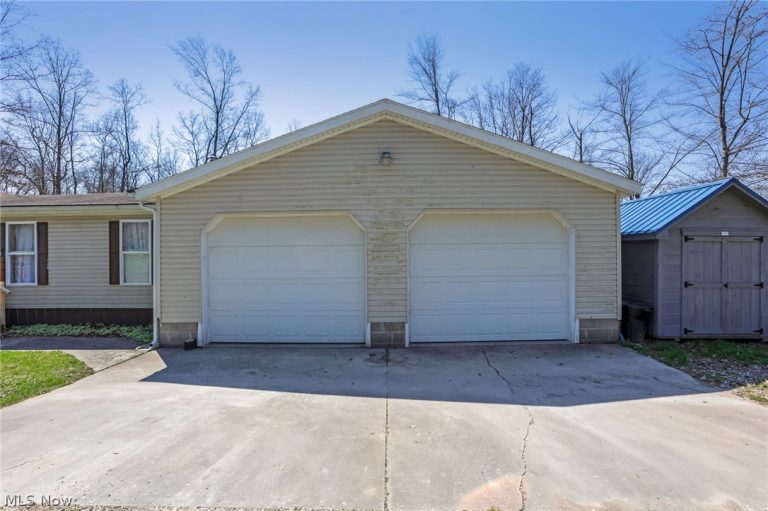 4502 Clover Road, Cumberland, OH - Photo 5