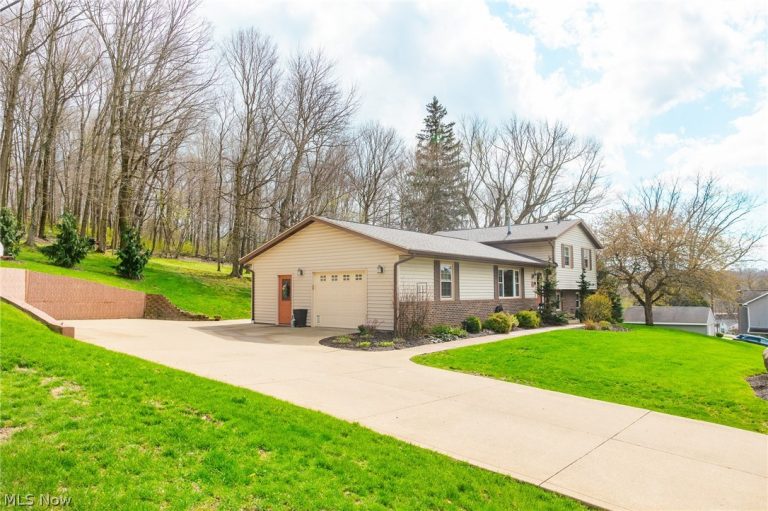 241 Monroe Street, Fredericksburg, OH, 44627