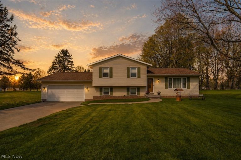 5029 Broadway Avenue, Louisville, OH, 44641