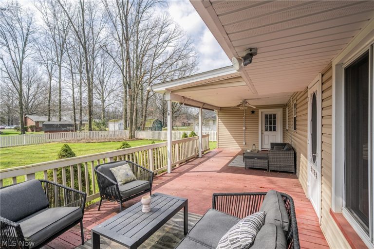 375 Sleepy Hollow Drive, Canfield, OH - Photo 3