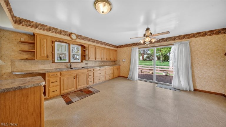 2114 Turkeyfoot Lake Road, Green, OH - Photo 3