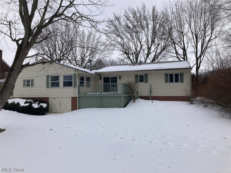 746 Ohio Avenue, Sebring, OH - Photo 3