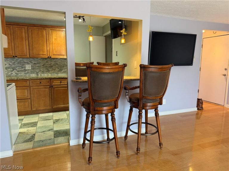 9611 Sunrise Boulevard #K-9, North Royalton, OH - Photo 8