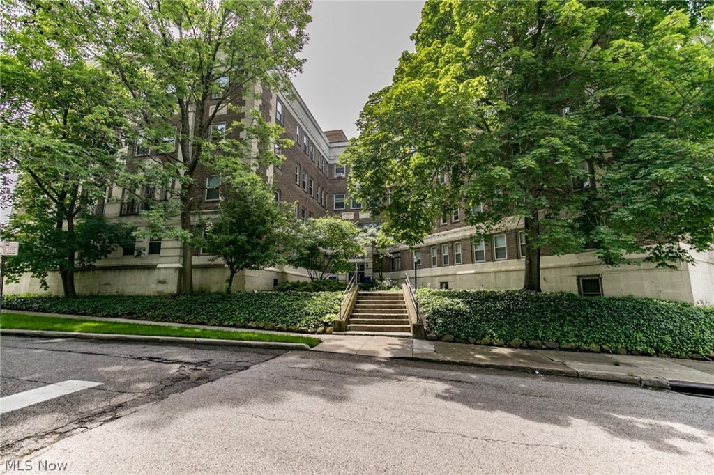2330 Euclid Heights Boulevard #105, Cleveland Heights, OH