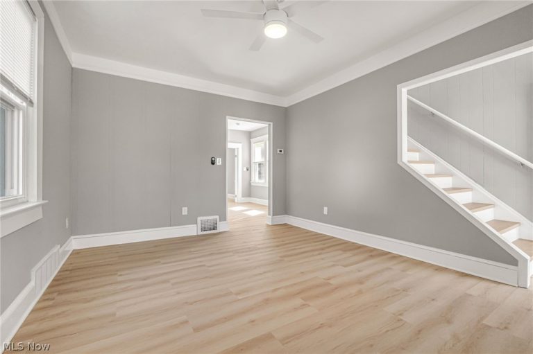 12313 Alexander Road, Cleveland, OH - Photo 8