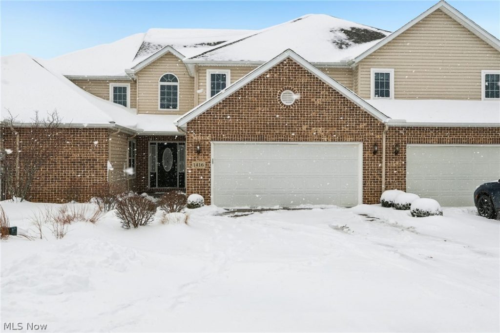 1416 Spyglass Hill Drive, Brunswick, OH