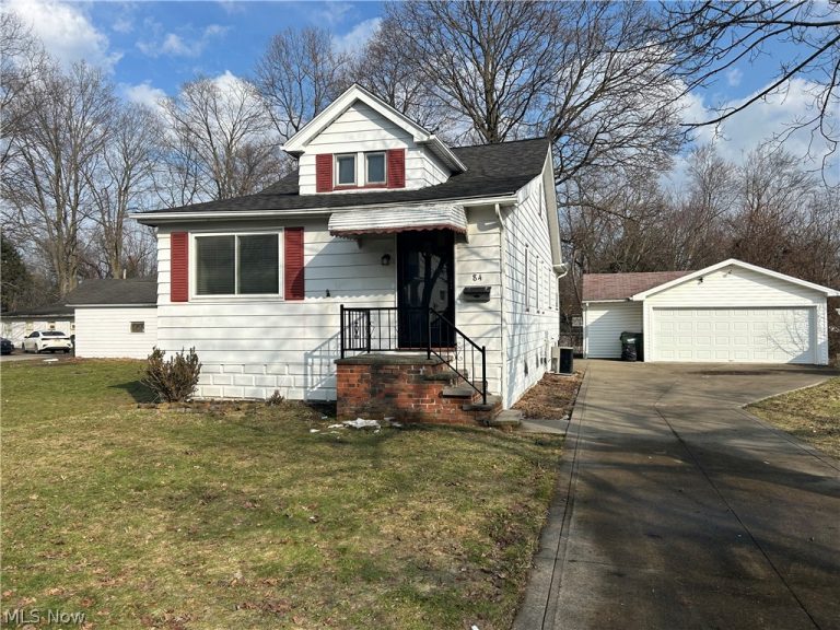 84 Thames Avenue, Bedford, OH - Photo 2