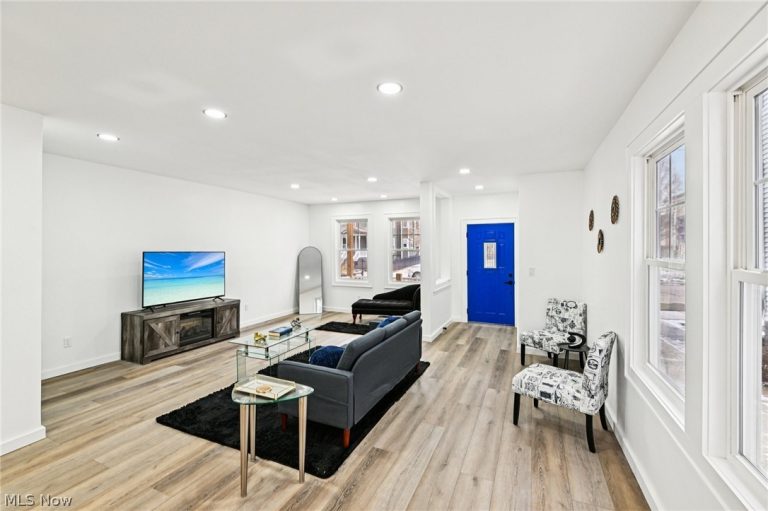 1828 57th Street, Cleveland, OH - Photo 4