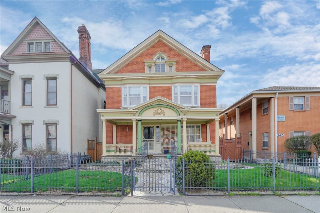 137 King Avenue, Columbus, OH