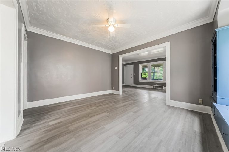 505 149th Street, Cleveland, OH - Photo 6