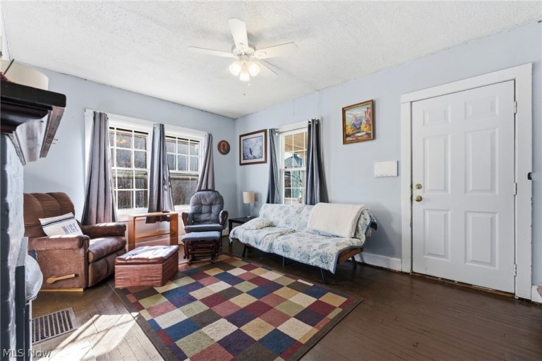 1522 Wade Avenue, Alliance, OH - Photo 3