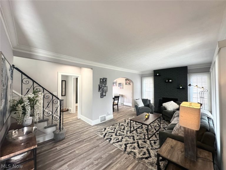 3409 Cedarbrook Road, Cleveland Heights, OH - Photo 2