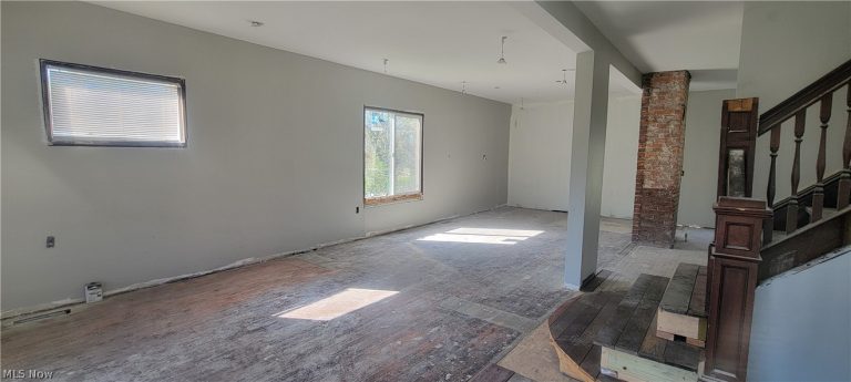 7503 Osage Avenue, Cleveland, OH - Photo 5