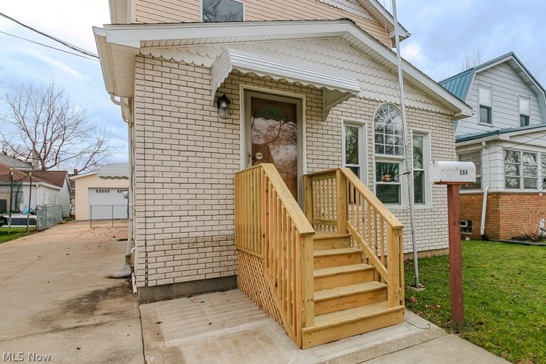 504 7th Street, Fairport Harbor, OH - Photo 2
