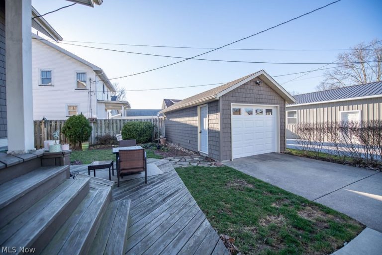 329 Park Avenue, New Philadelphia, OH - Photo 8