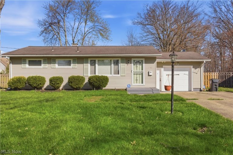 3702 Cumberland Circle, Youngstown, OH, 44515