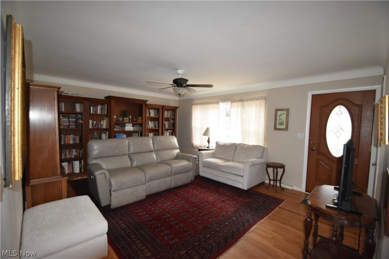 888 Edenridge Drive, Boardman, OH - Photo 5