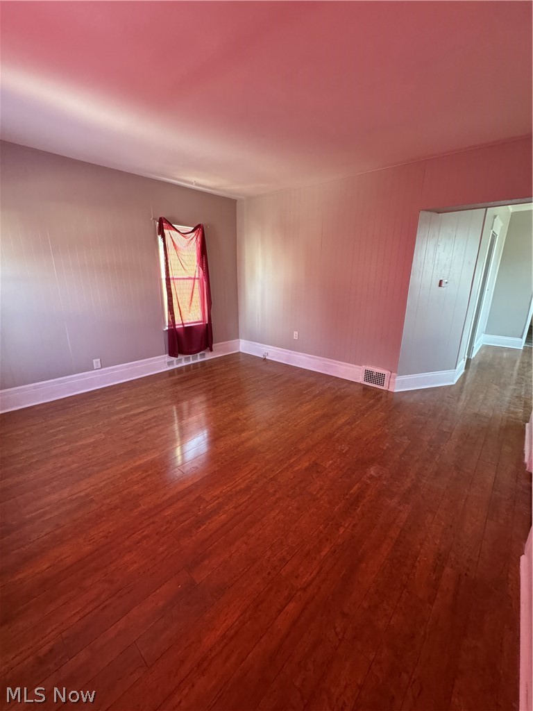 9316 Raymond Avenue, Cleveland, OH - Photo 4