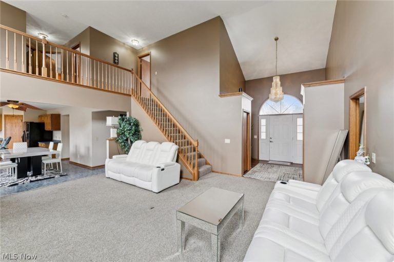 10917 Mogadore Avenue, Uniontown, OH - Photo 6