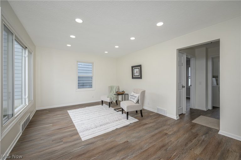 1323 29th Street, Canton, OH - Photo 6