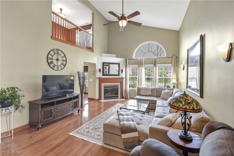 30941 Pepper Mill Court #83B, North Olmsted, OH - Photo 2