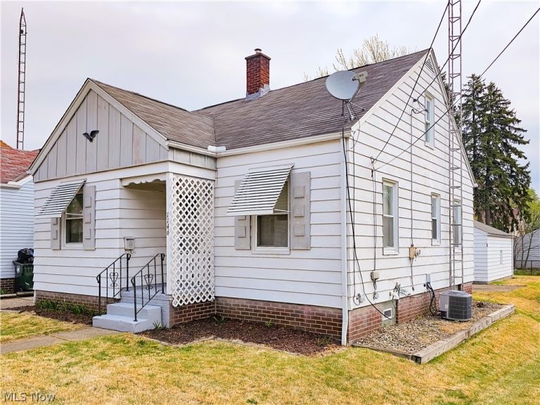 1146 Arlington Avenue, Canton, OH - Photo 2