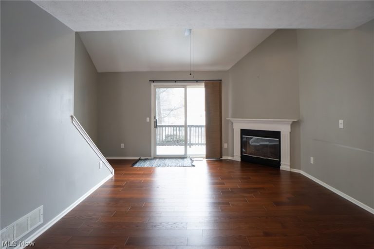 4985 Searls Drive, North Canton, OH - Photo 4