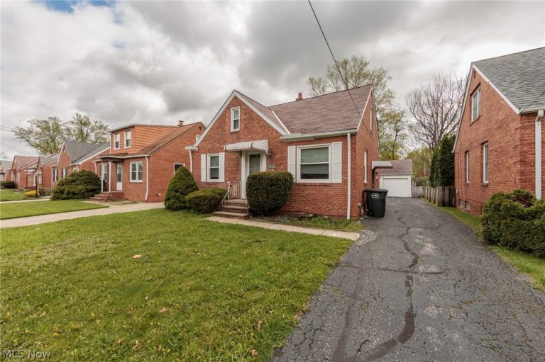 1551 Winchester Road, Cleveland, OH - Photo 2