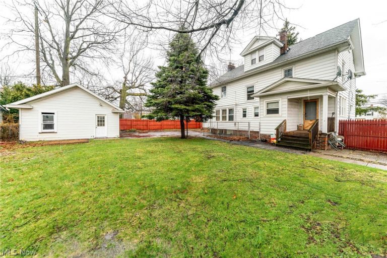 20303 Lake Shore Boulevard, Euclid, OH - Photo 5