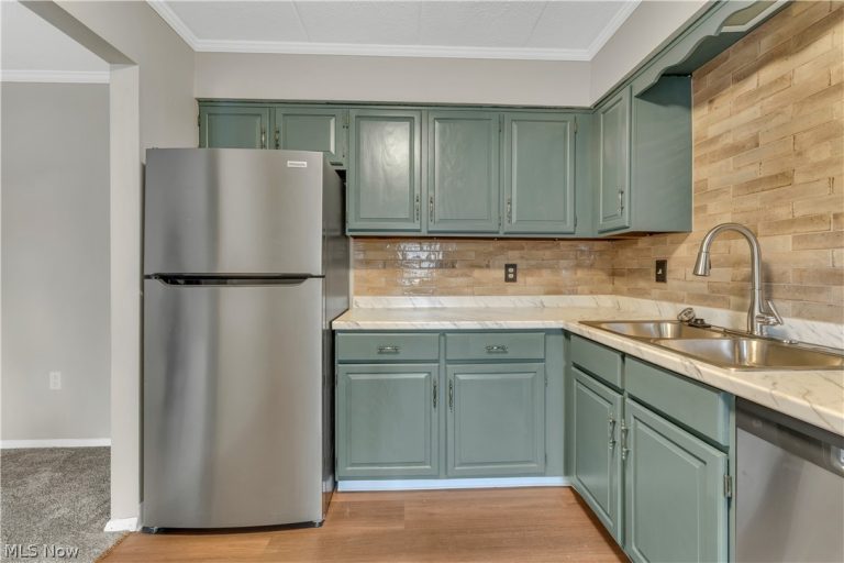 5200 West Boulevard #405, Boardman, OH - Photo 5