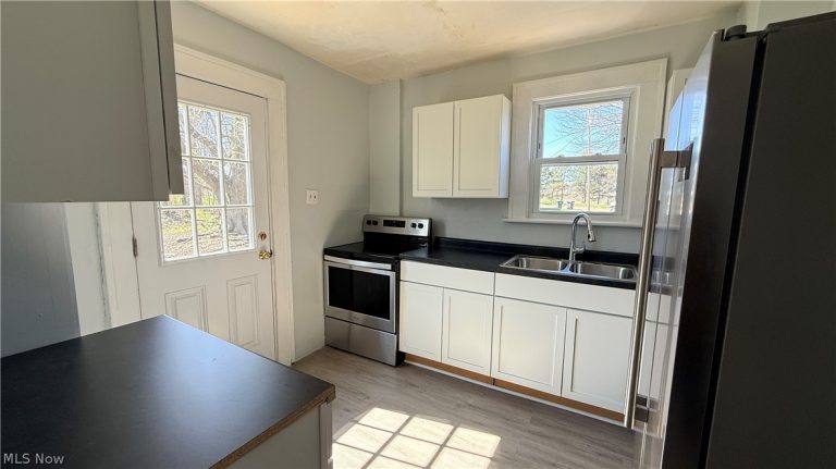 1432 League Street, Akron, OH - Photo 8