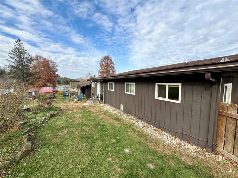 10 Ohio Street, Dellroy, OH - Photo 8