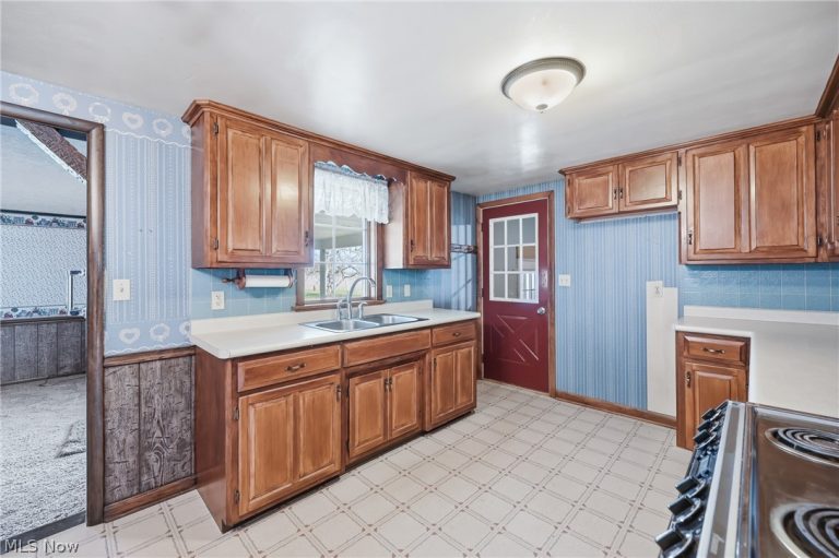 7986 Roller Road, Salem, OH - Photo 3