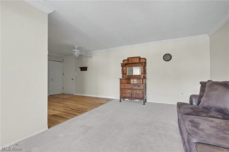 3066 Kent Road #101, Stow, OH - Photo 8