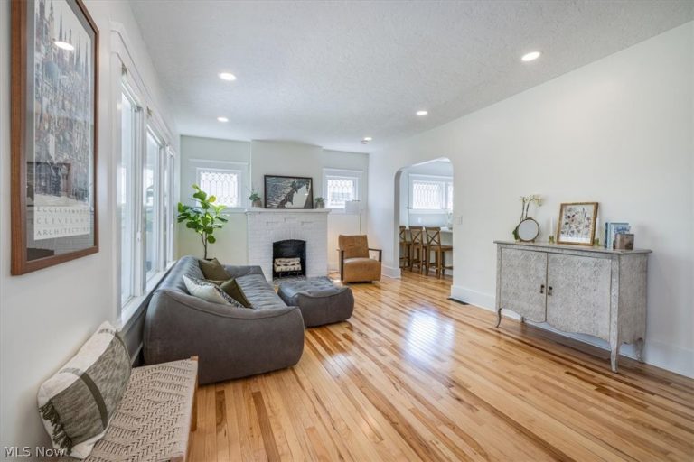 1208 French Avenue, Lakewood, OH - Photo 8