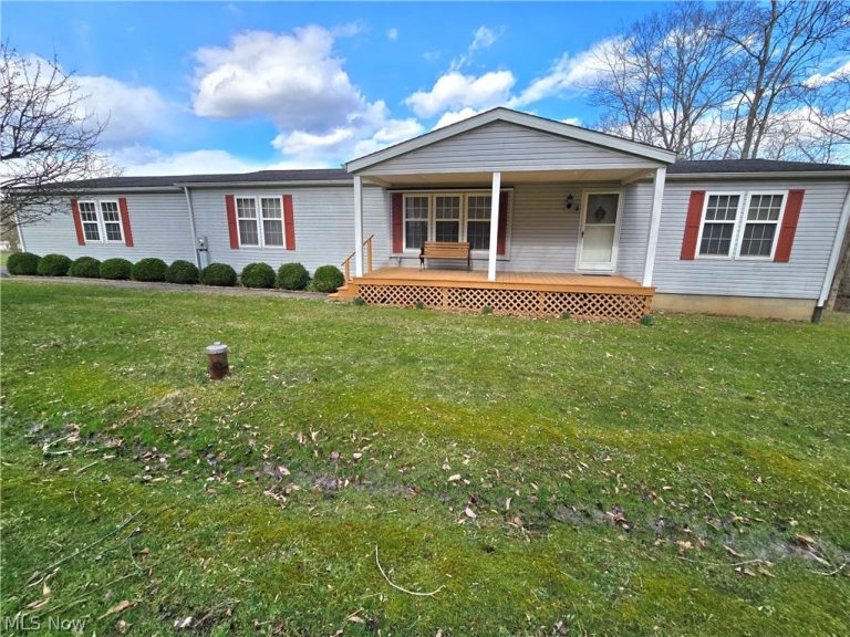 2656 Darlington Drive, Zanesville, OH - Photo 2