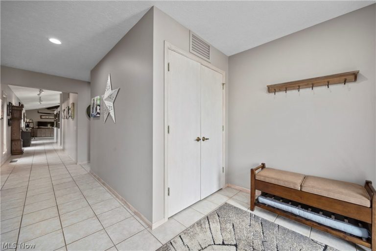 33017 Hidden Hollow Court, North Ridgeville, OH - Photo 8