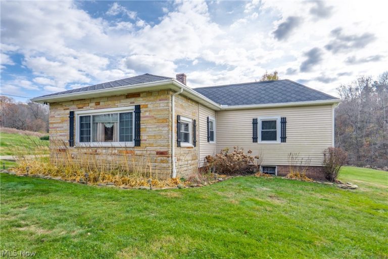 4943 Martin Drive, East Sparta, OH - Photo 3