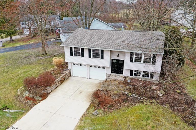 5038 Jonathan Lane, Warren, OH - Photo 5