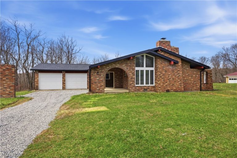 1348 Parshall Road, Wellsville, OH - Photo 2