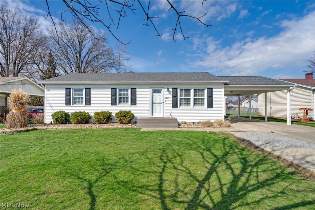 5362 Willow Crest Avenue, Austintown, OH