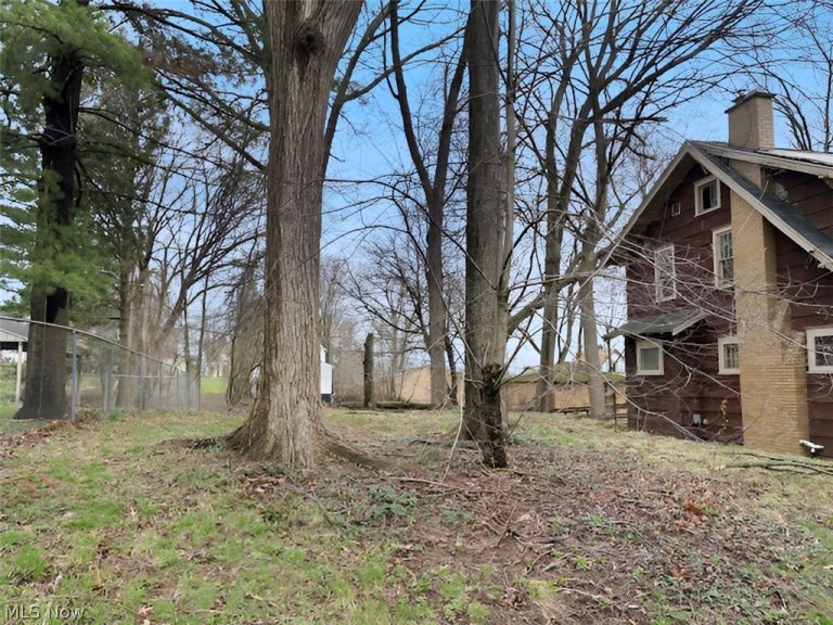 1525 14th Street, Canton, OH - Photo 2