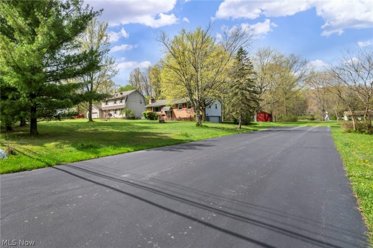 3446 Niles Carver Road, Mineral Ridge, OH - Photo 3