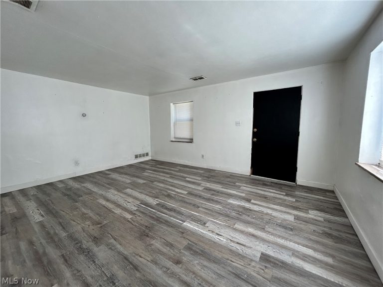2614 Sunset Boulevard #5, Steubenville, OH - Photo 4
