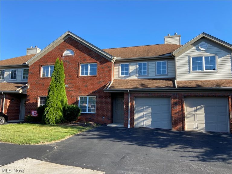 1420 Reimer Road #D, Wadsworth, OH - Photo 2